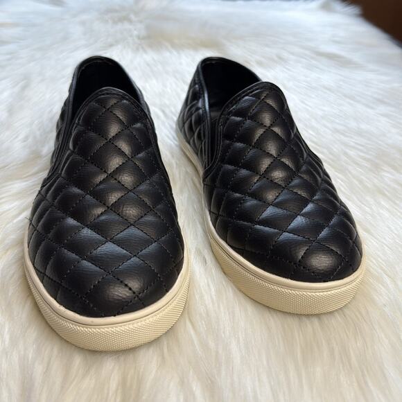 Steve Madden Black Ecentrcq Slip On Sneakers - Picture 3 of 8